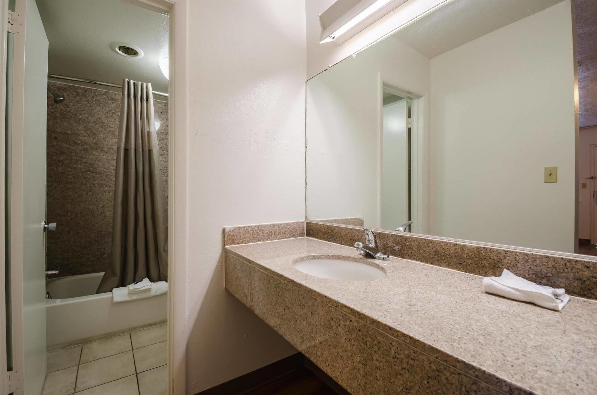 Motel 6-Commerce, Ga Luaran gambar