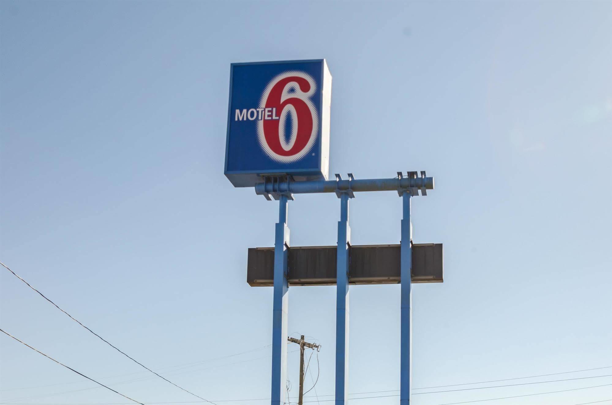 Motel 6-Commerce, Ga Luaran gambar